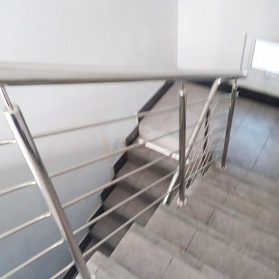 Tangga Stainless Steel Garis Rambut Inox 201 304 316 Pegangan Desain Modern