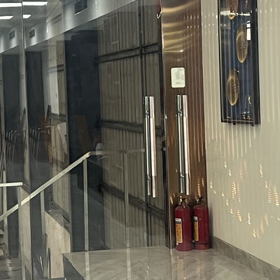 Warna Primer Fabrikasi Logam Stainless Steel Cermin Selesai Fabrikasi Gagang Pintu Kustom