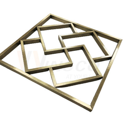 Fabrikasi Logam Stainless Steel Titanium Emas Disesuaikan Seni Patung Dinding Abstrak Geometris