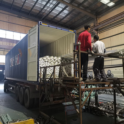 Pipa persegi panjang berlubang dekoratif dari stainless steel