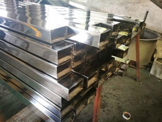 Paduan baja austenit tahan panas tinggi untuk kaca tebal 12 mm dan 24 mm