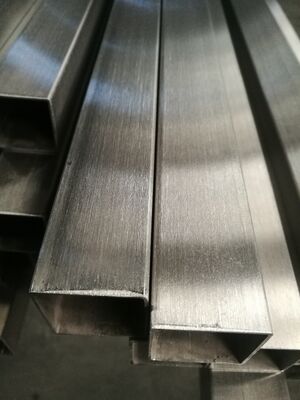 Paduan baja austenit tahan panas tinggi untuk kaca tebal 12 mm dan 24 mm