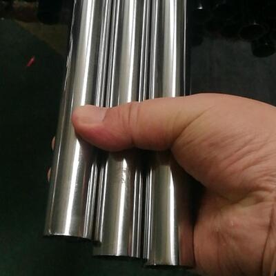 19 mm Inox Metal Pipe TP 201 304 316 Lantai cermin satin 0,4mm-1,5mm Ketebalan dinding 5/8 'Stainless Steel Round Tube