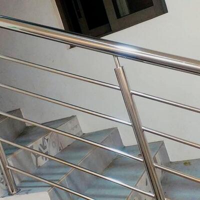 Fittings Balustrade Tangga Baja Berkualitas & Komponen Handrail Kaca