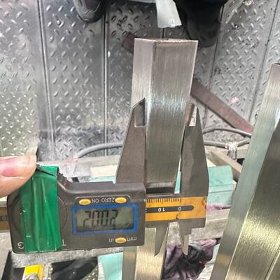 Pipa Baja Tahan Karat 316L Panjang Standar 2m 3m 5m 5.85m 6m 12m Tabung Seamless untuk Aplikasi Kimia dan Kelautan